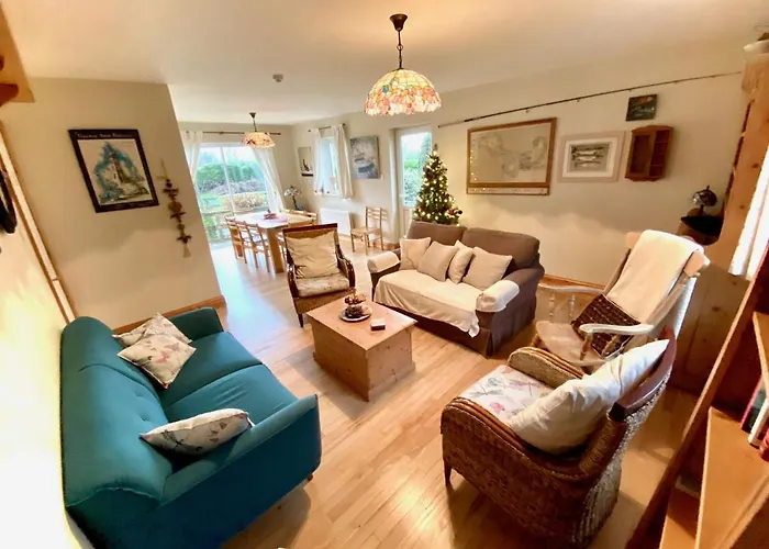 Fough East, Vakantiehuis Oughterard